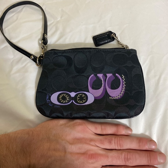 COACH designer black and purple wristlet bag wallet pre loved nice - Picture 8 of 8